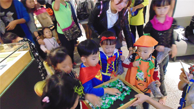 BBunion国际早教泉州中骏中心活动花絮：快乐魔法精灵之万圣节狂欢派对